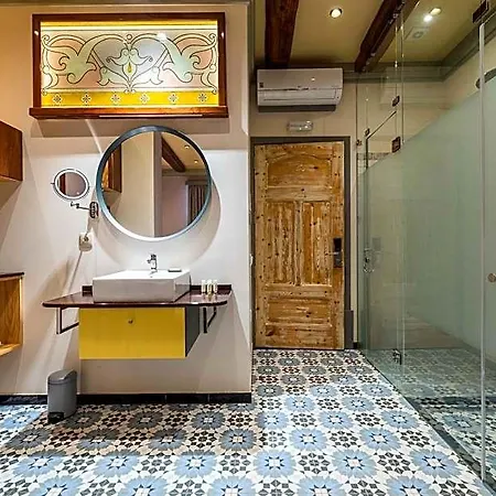 Origens Urban Retreat Adults Only فندق