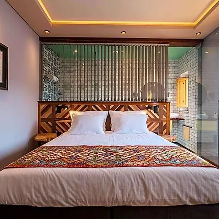 فندق Origens Urban Retreat Adults Only البوفيرا