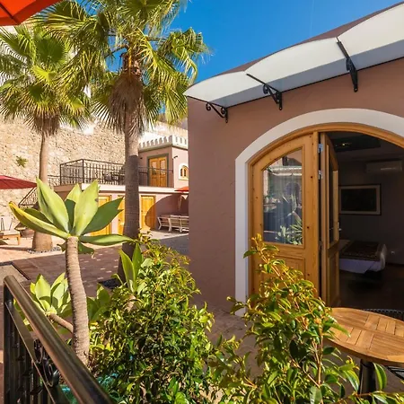 Отель Origens Urban Retreat Adults Only